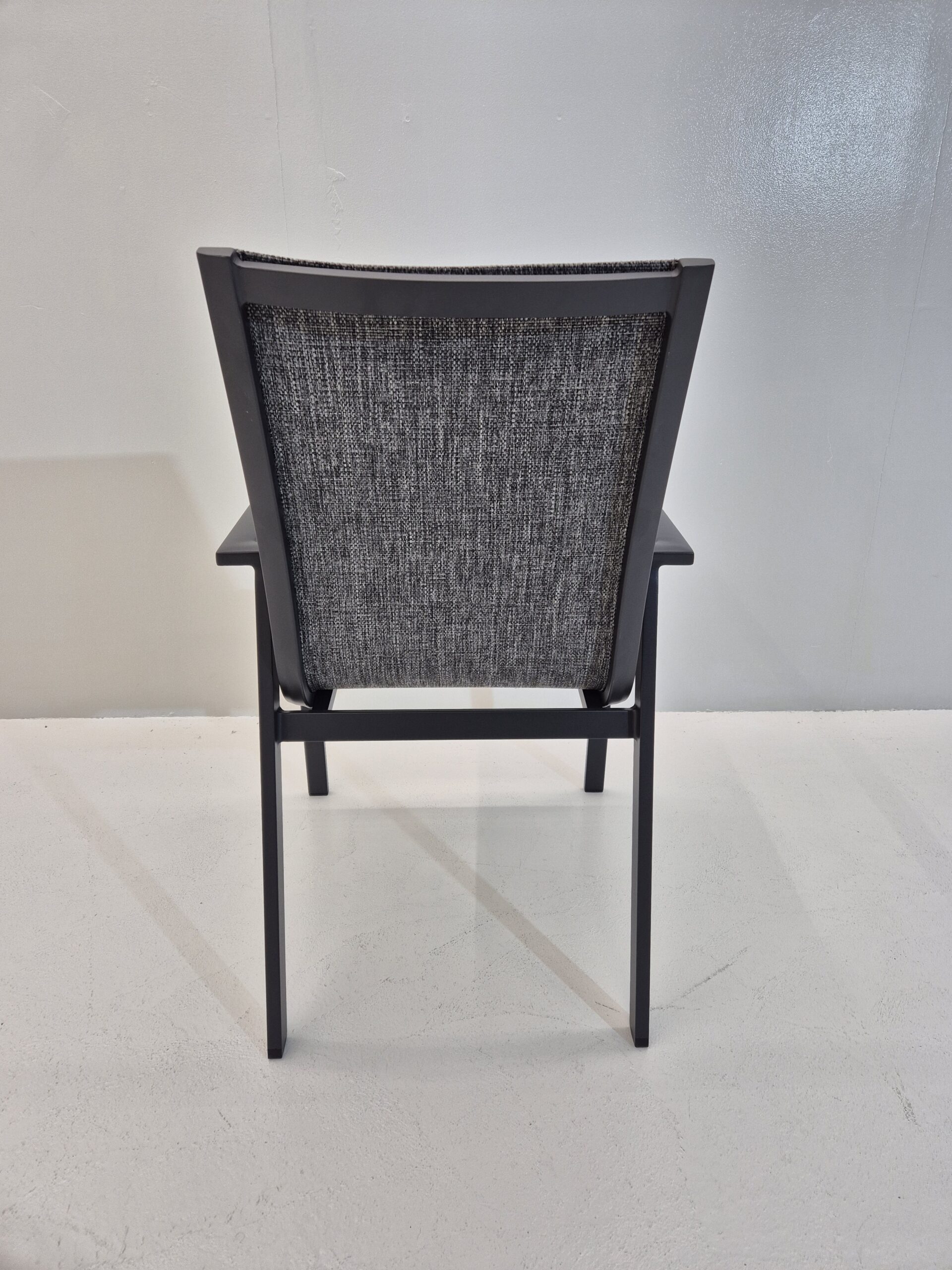 DALLAS Karmstol Antracit Aluminium Stolar DALLAS Karmstol Antracit Aluminium Stolar